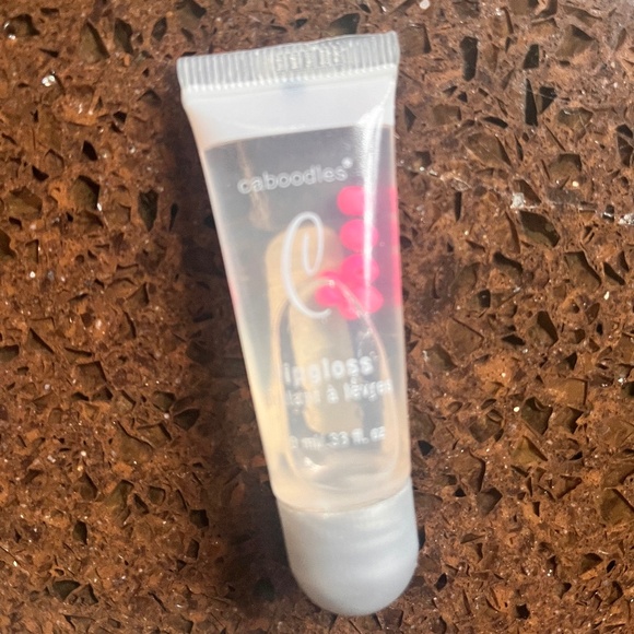 Rare Caboodles lip gloss with beads. Unused. - Picture 1 of 1